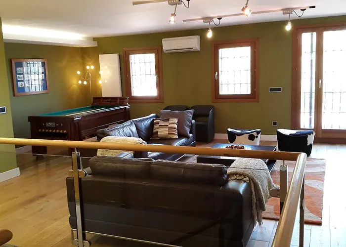 Alizaque Lodge